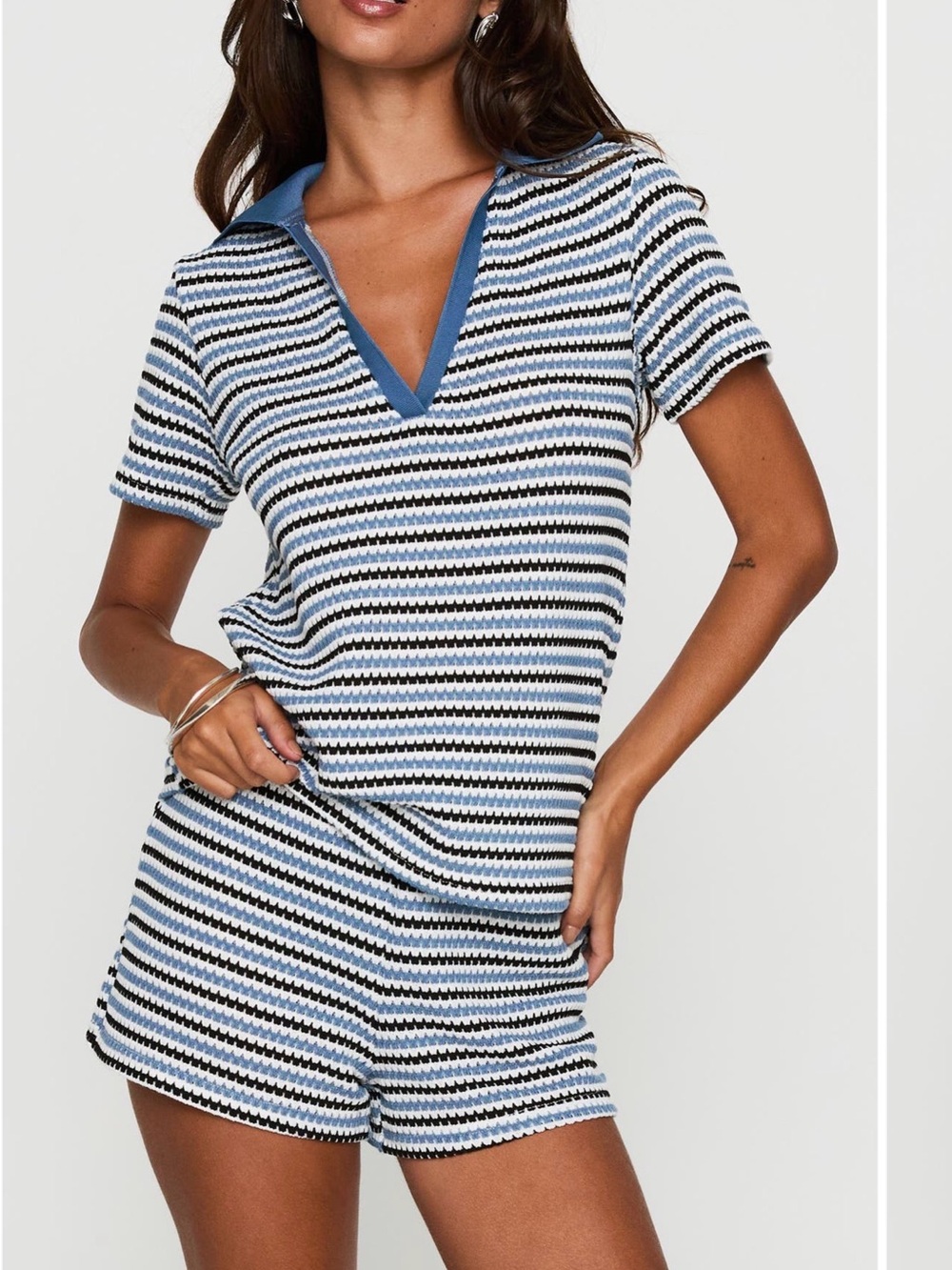 NWT Princess Polly On Vacation Blue Stripe shorts